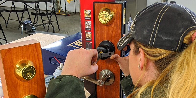 commercial locksmith training - door lock boston